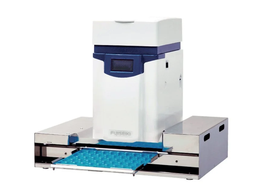 Robot per Nigiri Fujiseiki TSDH-S con dispositivo vassoi